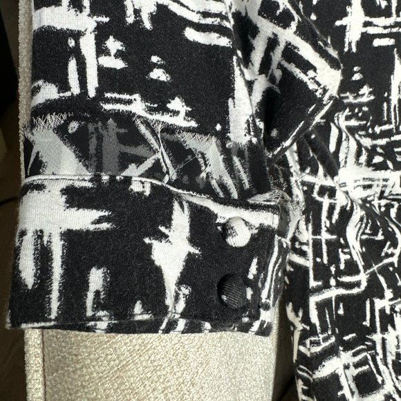 Black/White, Ruffled Tunic | Alfani (Size: M) - Picture 8 of 8